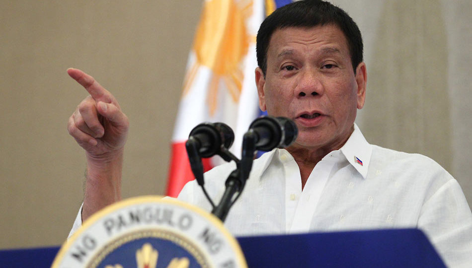 Duterte: Mga Mahihirap, Uunahing Bigyan Ng Libreng Bakuna ng COVID-19