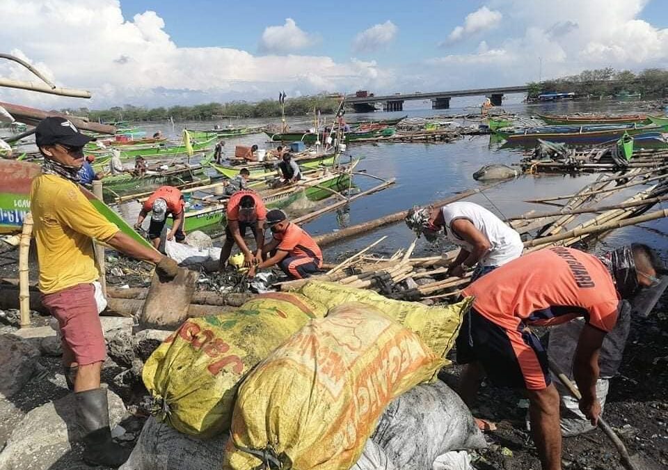 Coastal Clean-Up sa Cavite Kaisa para sa World Environment Day